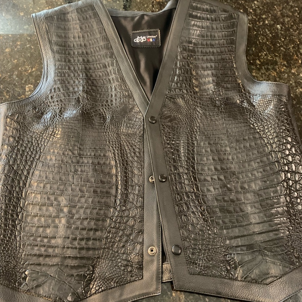 Max leather Alligator vest